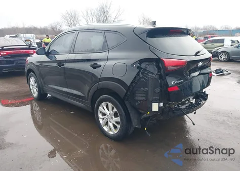 2021 Hyundai Tucson Value z USA, uszkodzony, nr VIN KM8J3CA44MU325324